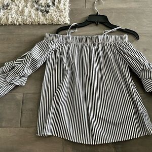 Long sleeve off the shoulder